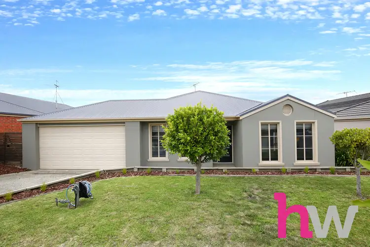 11 Hewat Drive, Highton VIC 3216