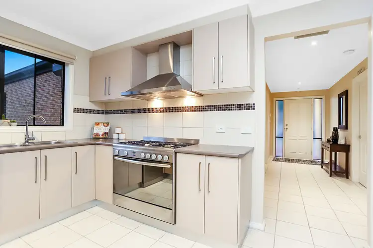 Sixth view of Homely house listing, 10 Hynes place, Roxburgh Park VIC 3064