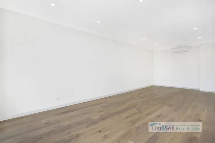 Fifth view of Homely house listing, 40 Curlewis Street, Gledswood Hills NSW 2557