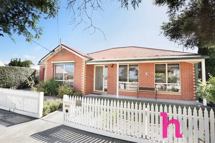 2/1 Marathon Ave, Hamlyn Heights VIC 3215