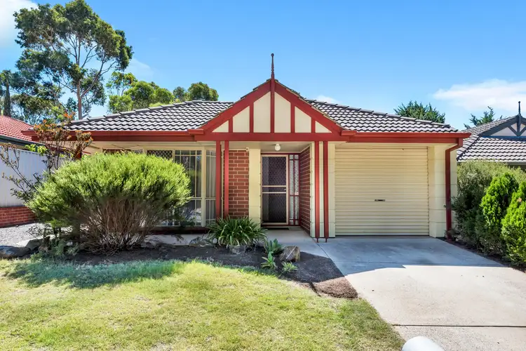 8 Pine View Close, Old Reynella SA 5161