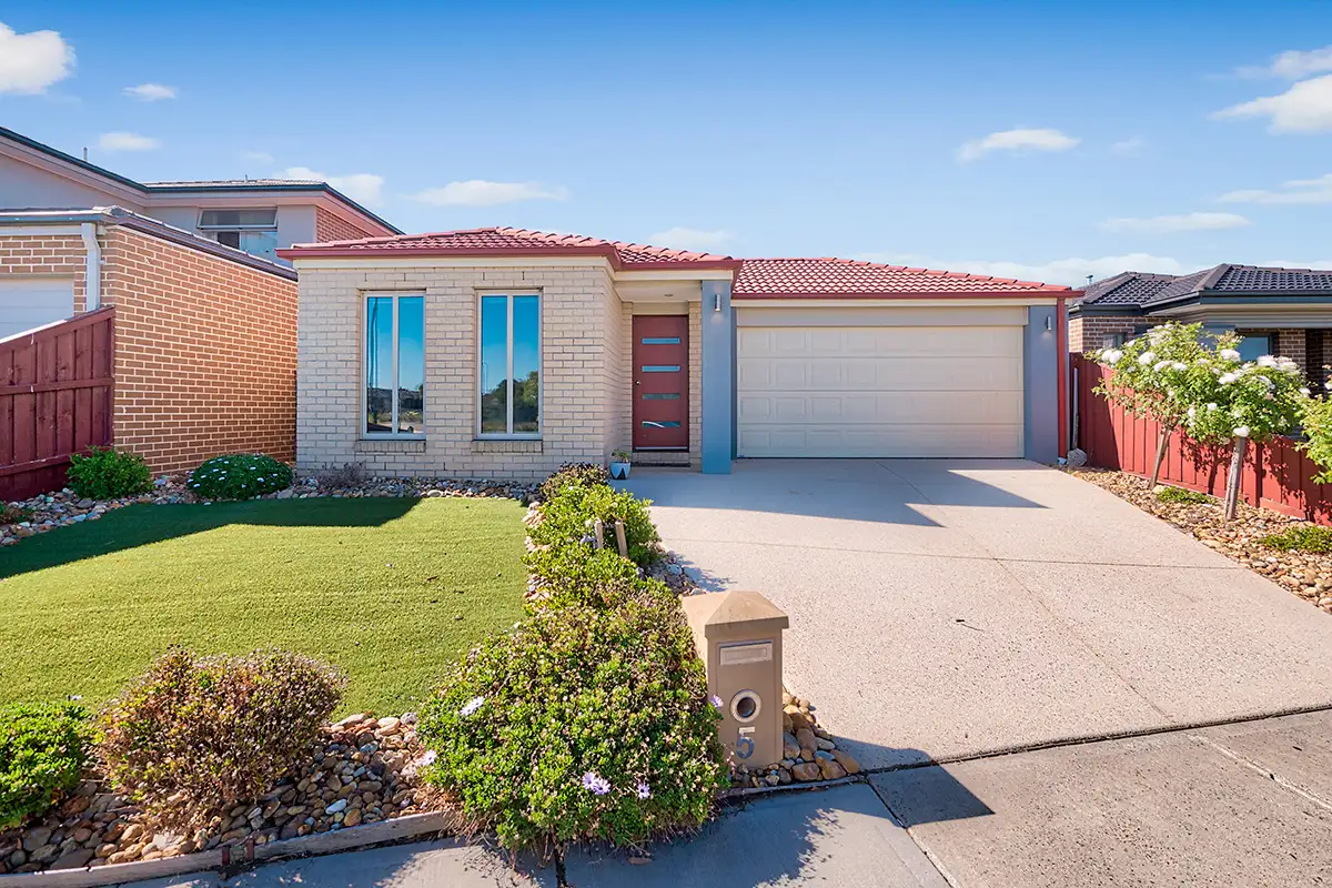 Main view of Homely house listing, 5 Frankland Street, Cranbourne East VIC 3977