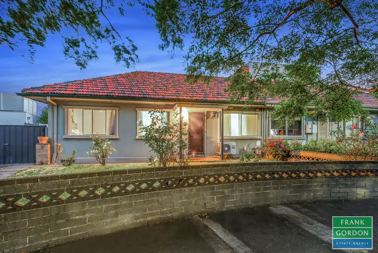 6 Dunstan Parade, Port Melbourne VIC 3207