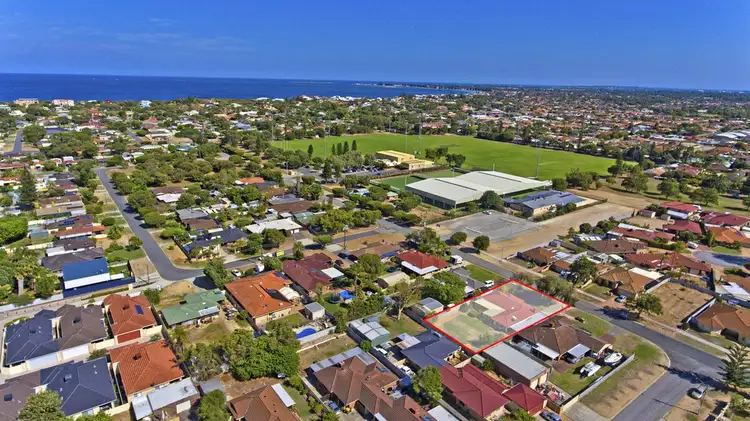 Second view of Homely house listing, 25 Okehampton Road, Warnbro WA 6169