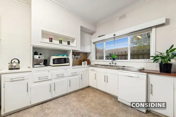 Fifth view of Homely house listing, 257 Napier Street, Strathmore VIC 3041