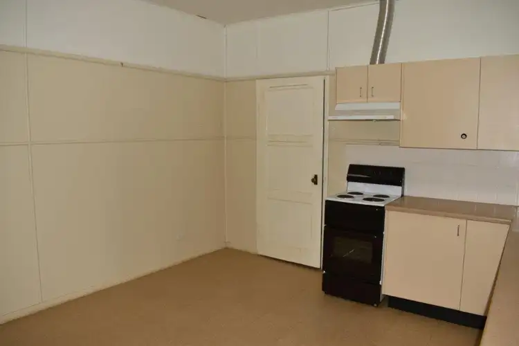 Seventh view of Homely house listing, 35 Hawkins Street, Wellington NSW 2820