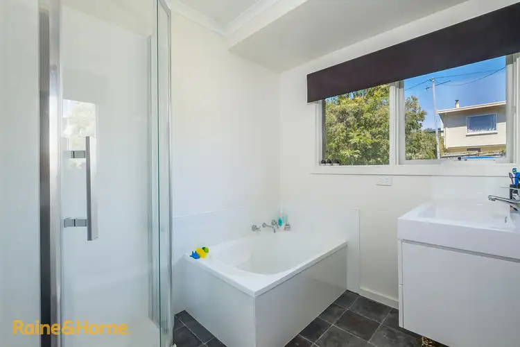 Fifth view of Homely villa listing, 2/158 Roslyn Avenue, Blackmans Bay TAS 7052