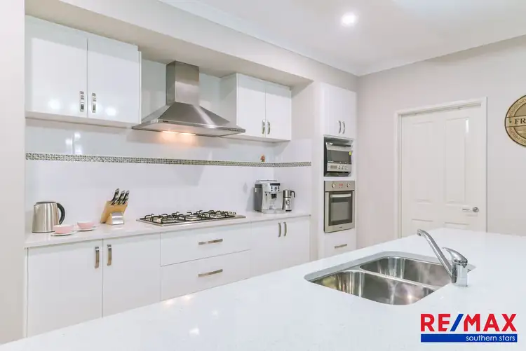 Fourth view of Homely house listing, 8 Krypton Lane, Wattle Grove WA 6107