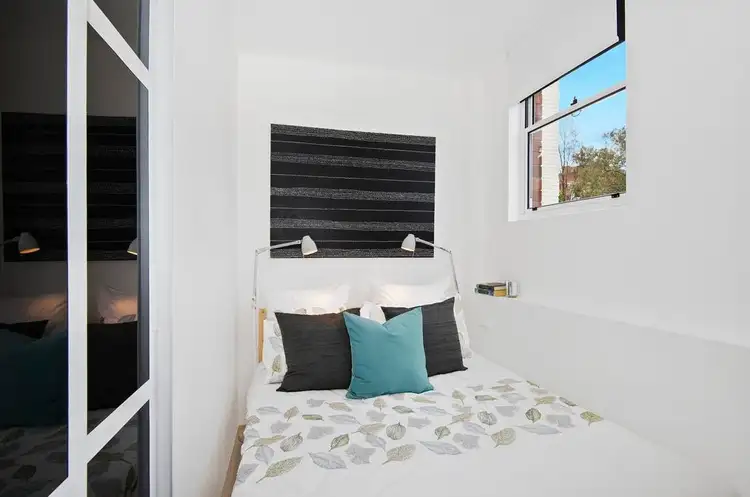 Fourth view of Homely studio listing, 13/4 Barncleuth Square, Elizabeth Bay NSW 2011