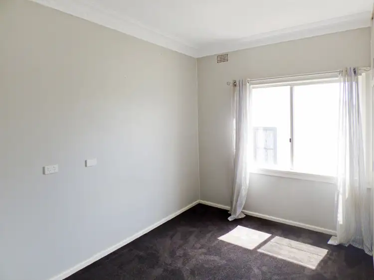 Sixth view of Homely house listing, 18 Templemore Street, Young NSW 2594