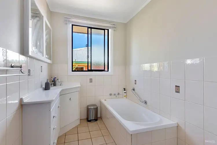 Fifth view of Homely house listing, 18 Mungala Crescent, Miandetta TAS 7310