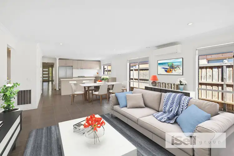 19 Glenelg Street, Clyde North VIC 3978