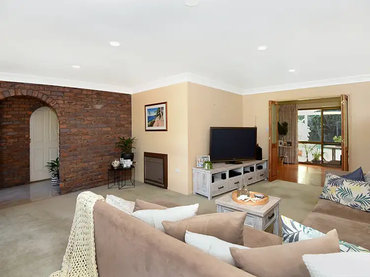 Fifth view of Homely house listing, 5 Daranlee Court, East Toowoomba QLD 4350