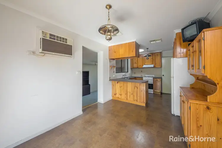 Sixth view of Homely house listing, 4 Dargie Court, Sunbury VIC 3429