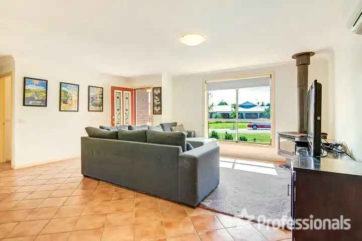 Second view of Homely house listing, 9 Roxburgh Drive, Kelso NSW 2795