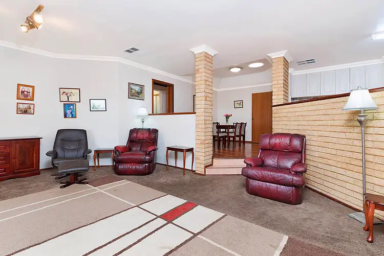 Fifth view of Homely house listing, 4 JUETT VALE, Winthrop WA 6150