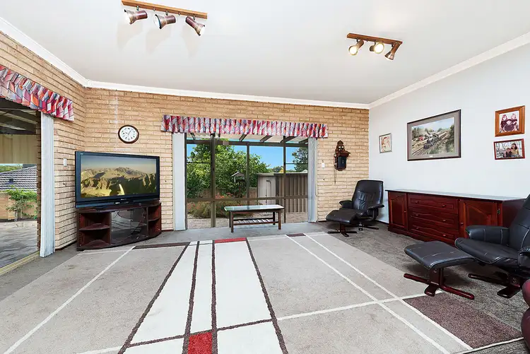 Seventh view of Homely house listing, 4 JUETT VALE, Winthrop WA 6150