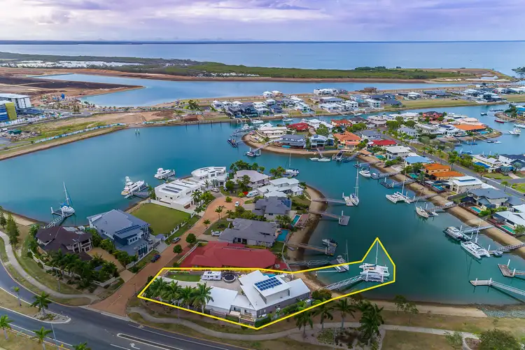 2 Thistle Court, Newport QLD 4020