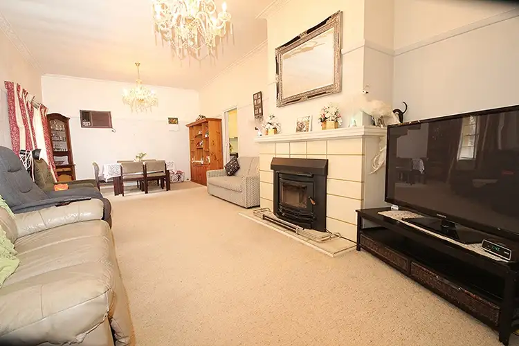 Fifth view of Homely house listing, 10 Dimboola Road, Nhill VIC 3418