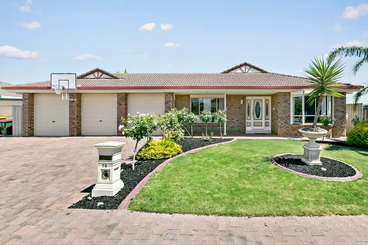 74 Warburton Drive, Woodcroft SA 5162