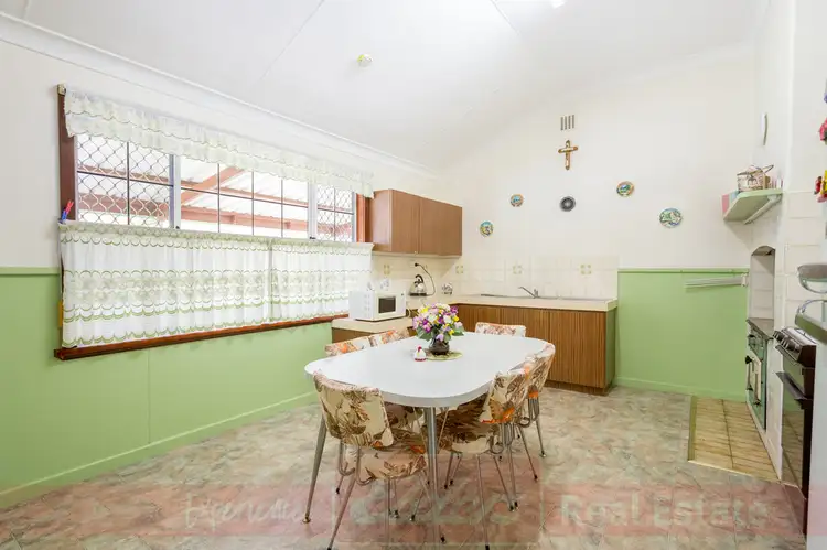 Sixth view of Homely house listing, 3 Hawthorne Avenue, Collie WA 6225