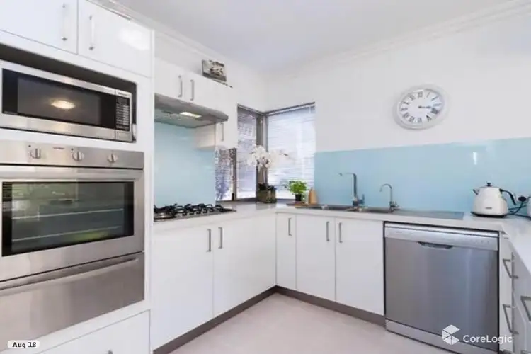 Fifth view of Homely townhouse listing, 7/8 Centennial Gardens, Hillarys WA 6025