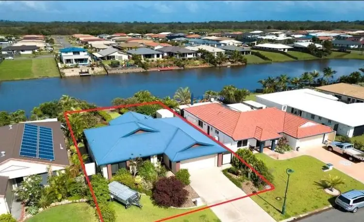 48 Earl St Vincent Circuit, Eli Waters QLD 4655