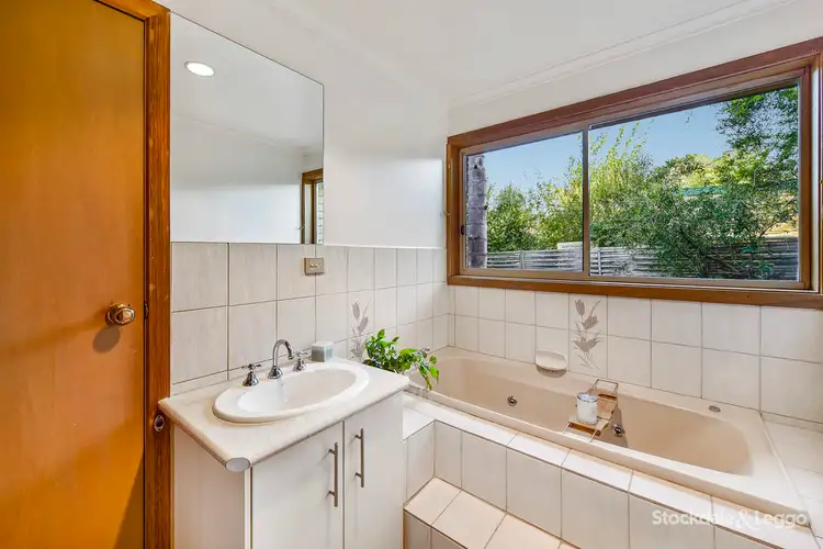 Sixth view of Homely house listing, 2 Eric Court, Langwarrin VIC 3910