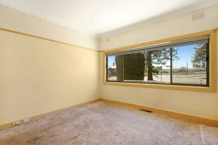 Fifth view of Homely house listing, 8 Barkly Street, Benalla VIC 3672