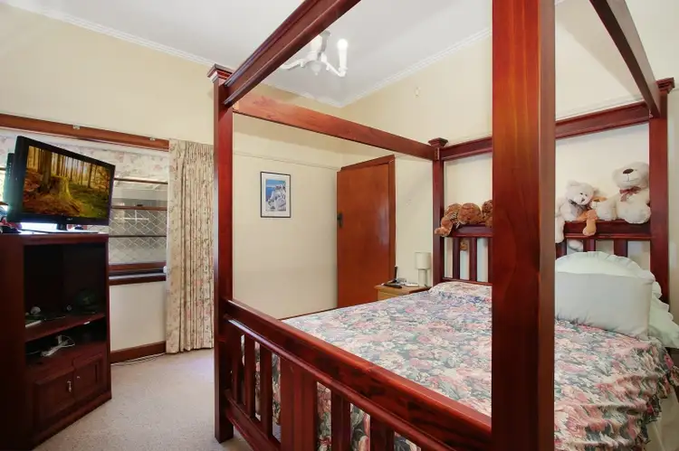 Sixth view of Homely house listing, 5 Arundel St, Benalla VIC 3672