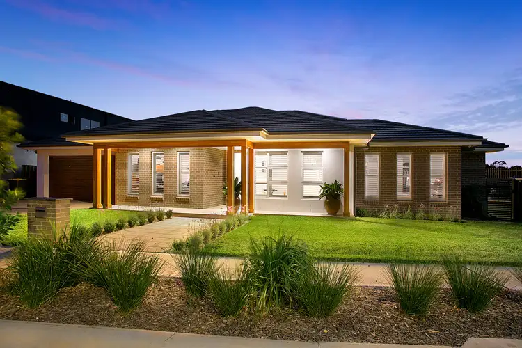 2 Tantoon Place, Denham Court NSW 2565