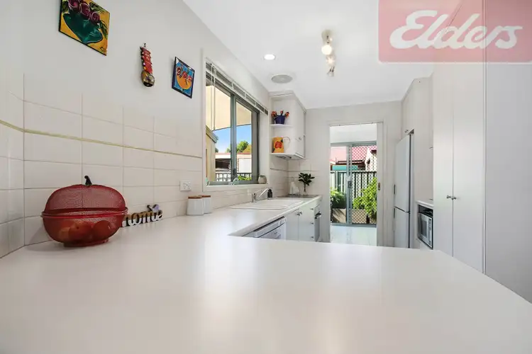 Second view of Homely house listing, 5 Bower Place, Wodonga VIC 3690