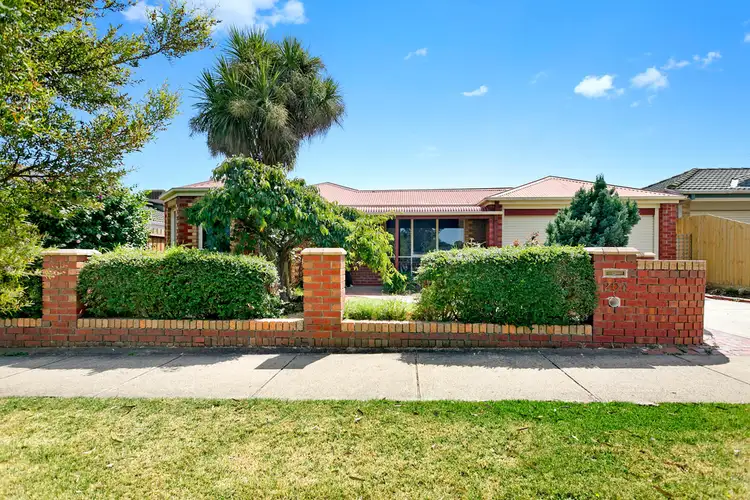 207 Hall Road, Carrum Downs VIC 3201