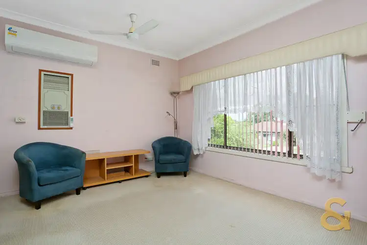 Fifth view of Homely house listing, 2 Maranie Avenue, St Marys NSW 2760