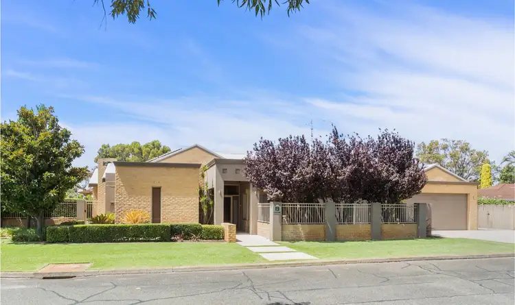 8 Collett Way, Leeming WA 6149