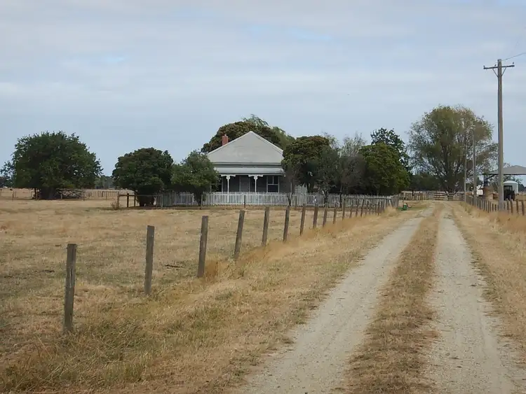305 MCCRAWS ROAD, Catani VIC 3981