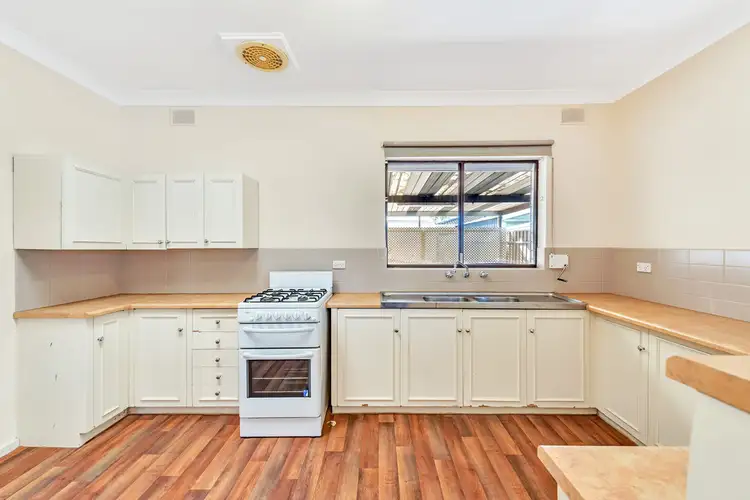 20 Freeman Avenue, Morphett Vale SA 5162
