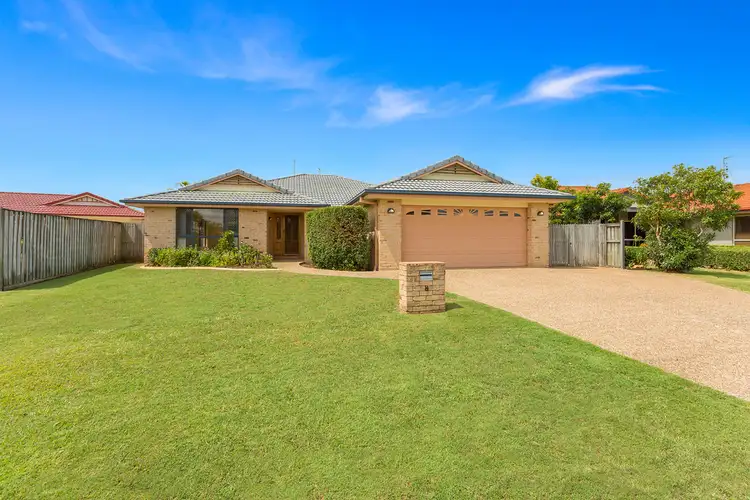 8 Magnolia Crescent, Banora Point NSW 2486