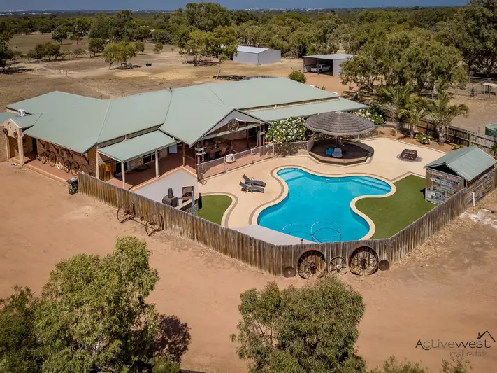 13 Forrester Road, Moresby WA 6530