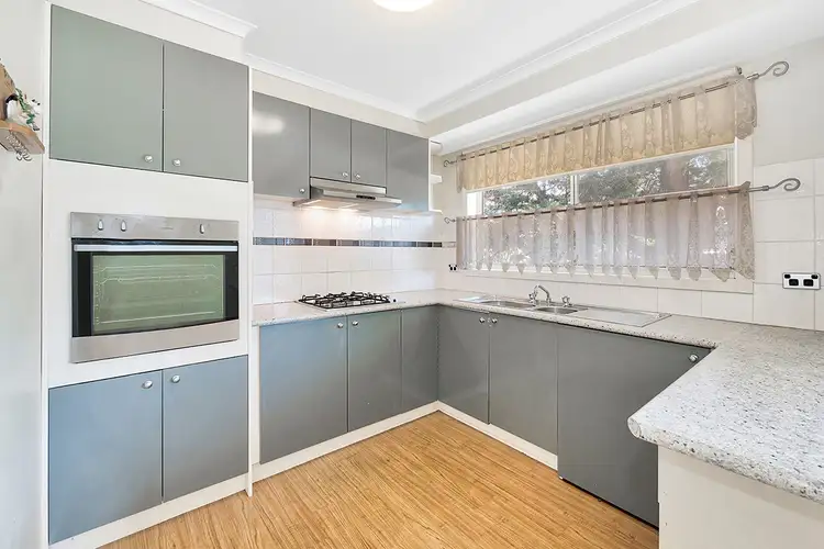 1/82 Hoysted Avenue, Cranbourne North VIC 3977