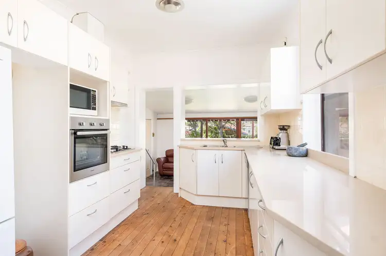 17 Woodlands Road, Ashbury NSW 2193