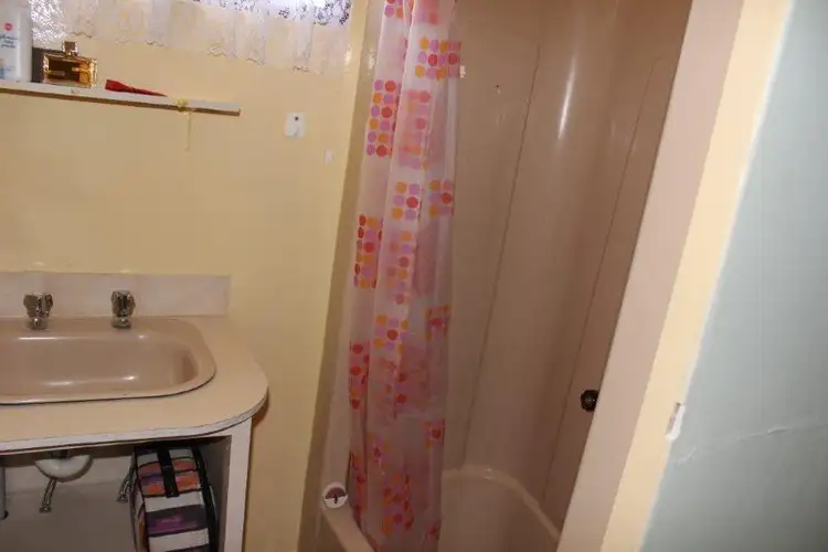 Sixth view of Homely house listing, 2 Altair Street, Southern Cross WA 6426