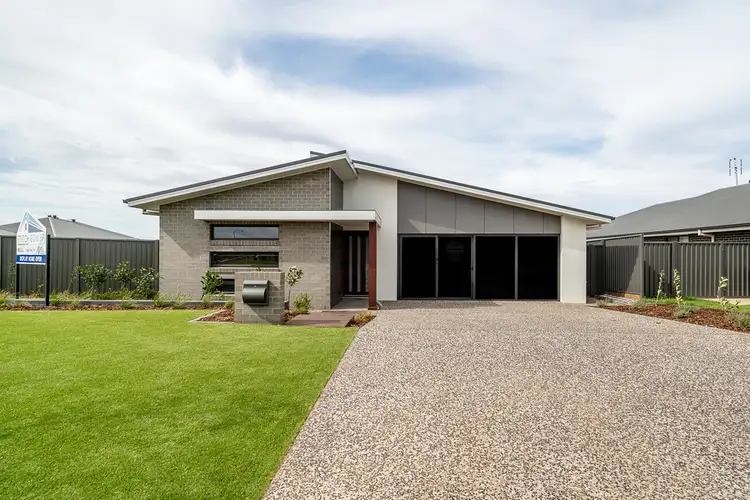 2 Aqua Court, Dubbo NSW 2830