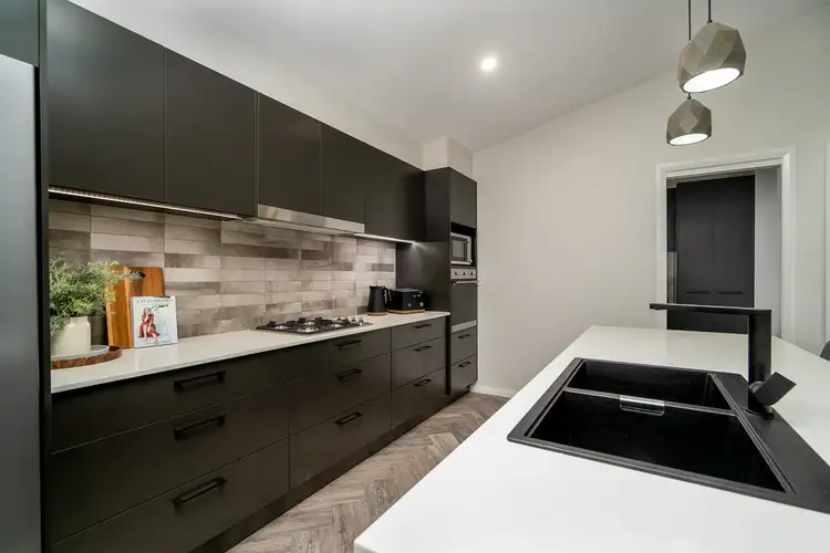 Sixth view of Homely house listing, 2 Aqua Court, Dubbo NSW 2830