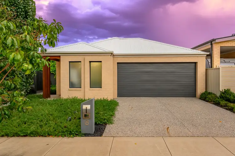 Main view of Homely house listing, 8 Borland Circuit, Wodonga VIC 3690