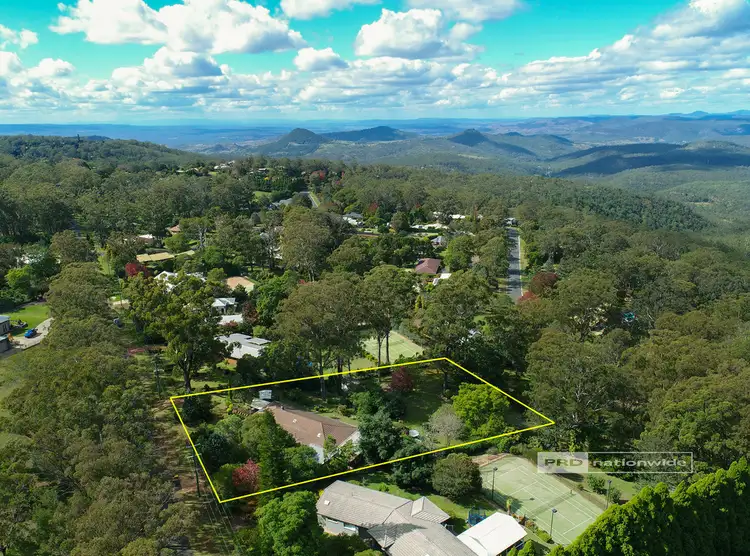 260-262 Rowbotham Street, Middle Ridge QLD 4350