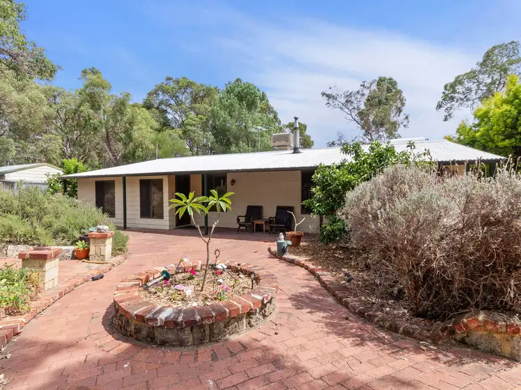 5 Darrowby Place, Sawyers Valley WA 6074