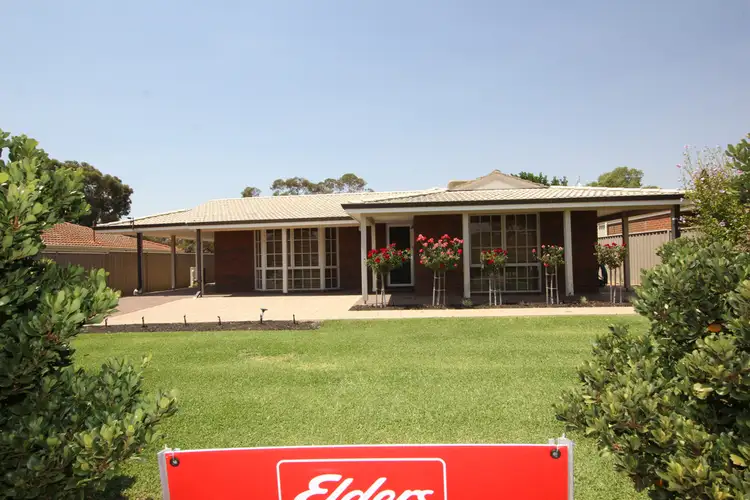 8 Jackson Way, Merredin WA 6415