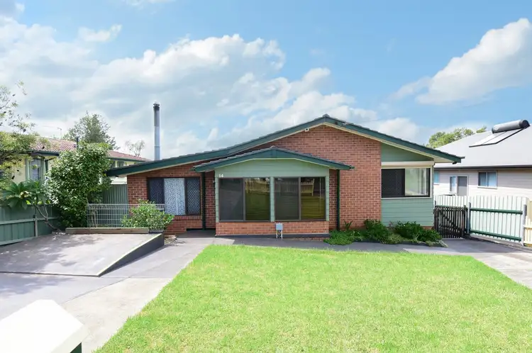 14 Elizabeth Avenue, Nowra NSW 2541