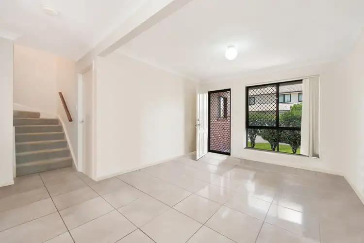Second view of Homely townhouse listing, 2/429 WATSON ROAD, Acacia Ridge QLD 4110